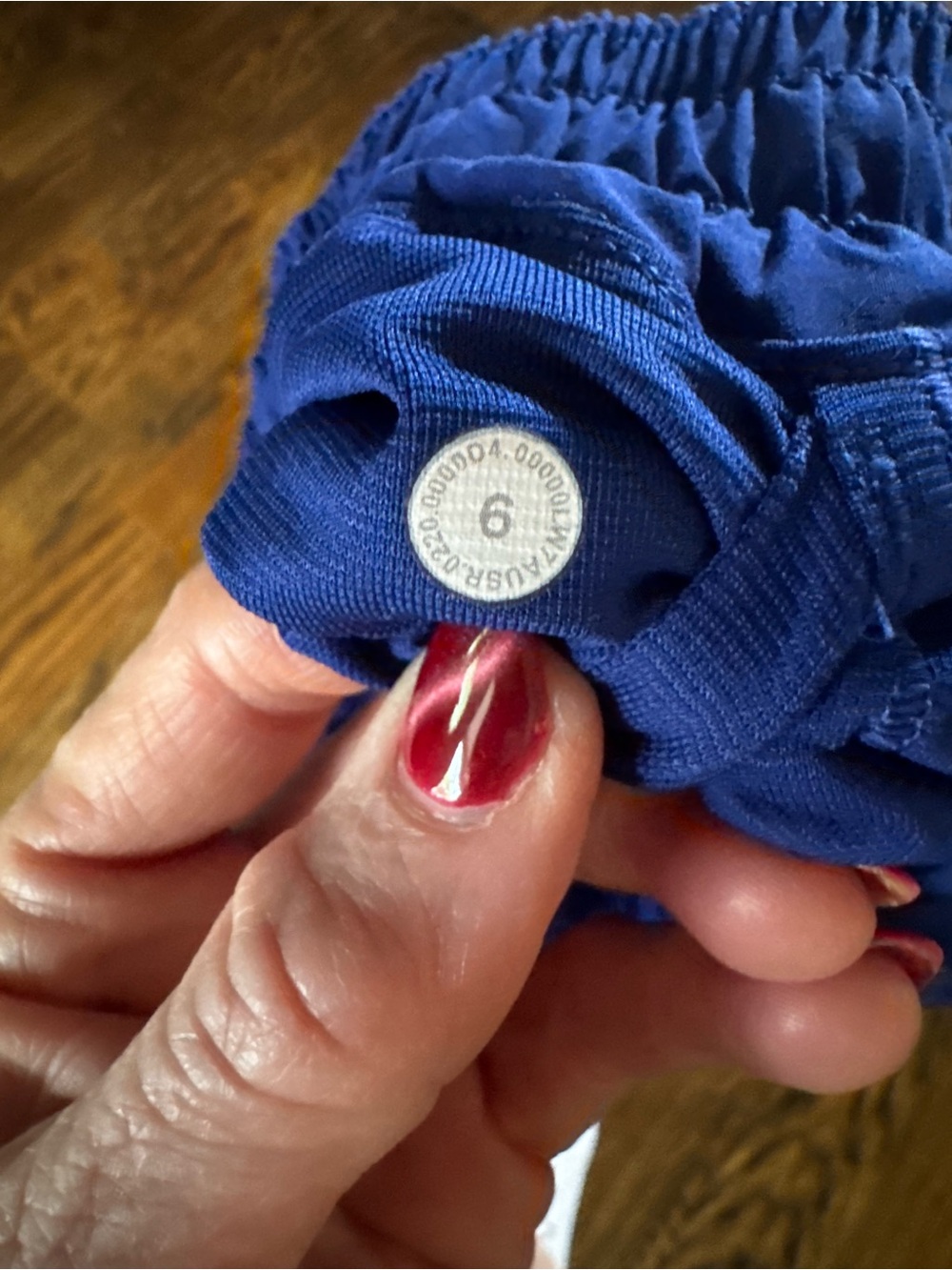 Lululemon Hotty Hot Shorts  2.5 inseam- Reposh - Picture 3 of 3